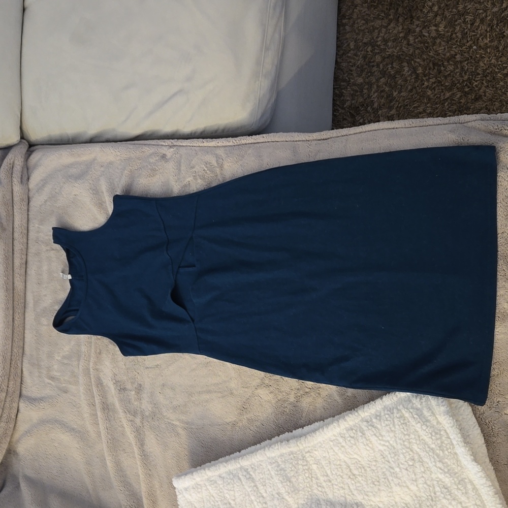 Dress - Picture 2 of 6
